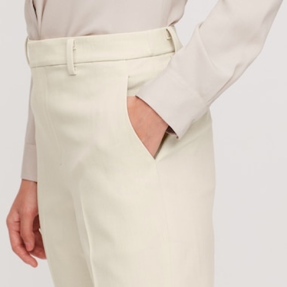Uniqlo 2-way stretch ankle length pants - Picture 10 of 10